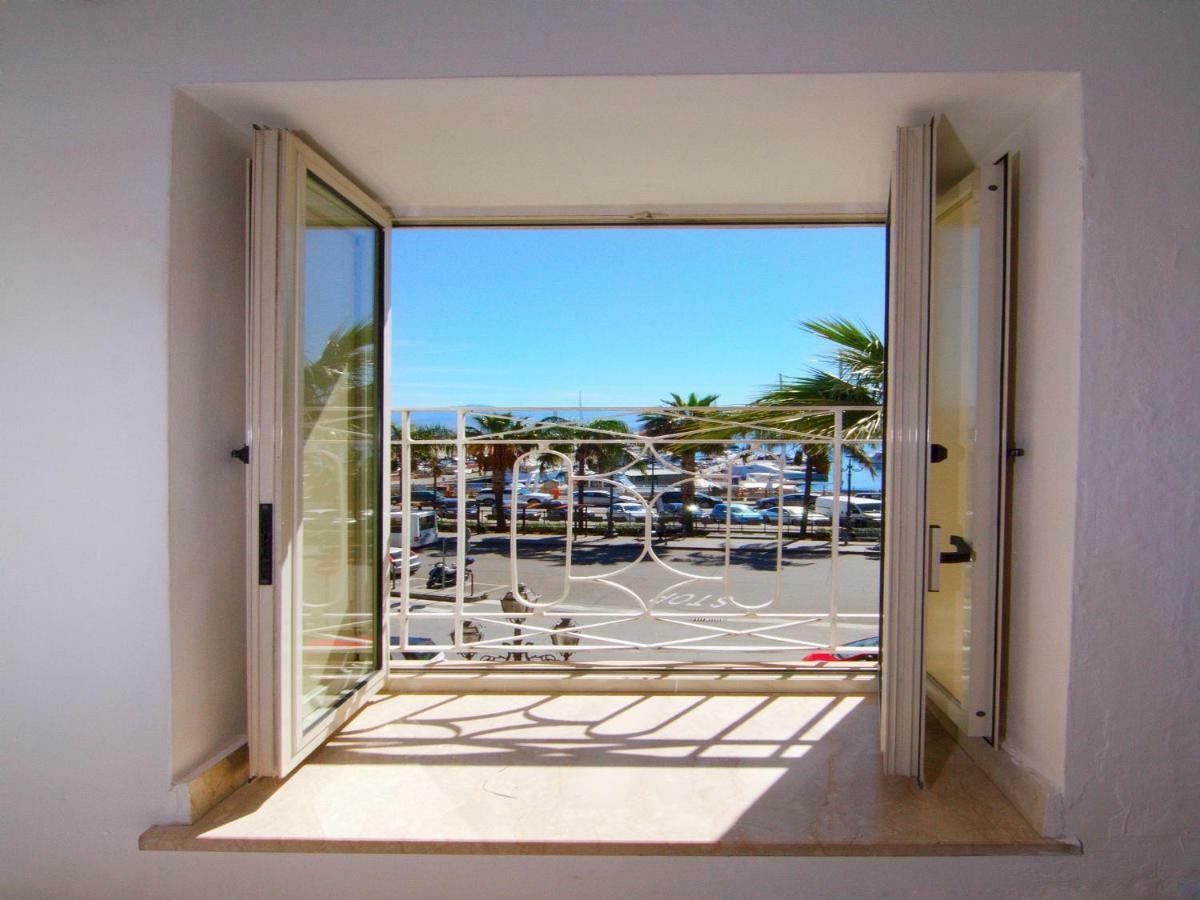 Il Covo Sul Porto Apartment Milazzo Luaran gambar